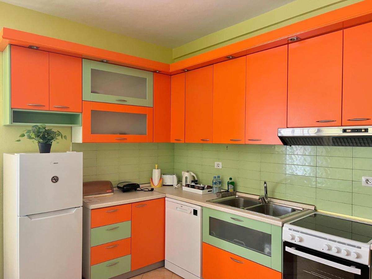 Rolling Golem - Next To Premium & Grand Blue Fafa Apartament Golem (Tirana)